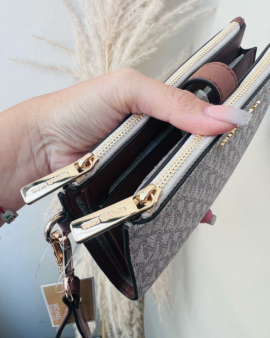 Billetera Michael Kors Vainilla Signature