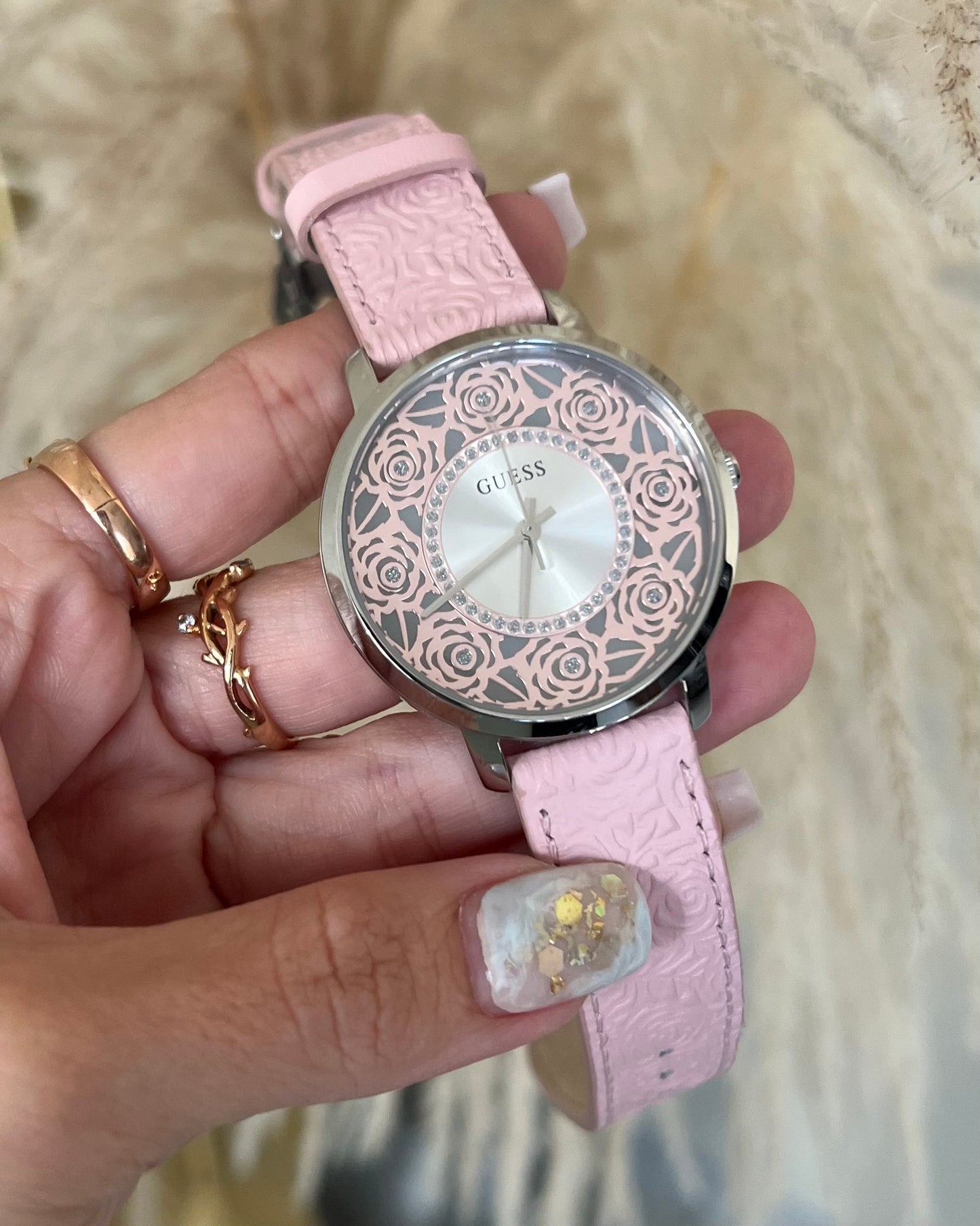 Reloj GUESS GW0529L1 Correa de Cuero Rosa