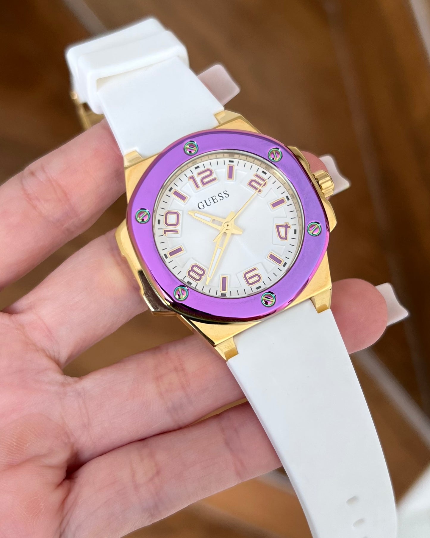 Reloj GUESS GW0556L2 Blanco