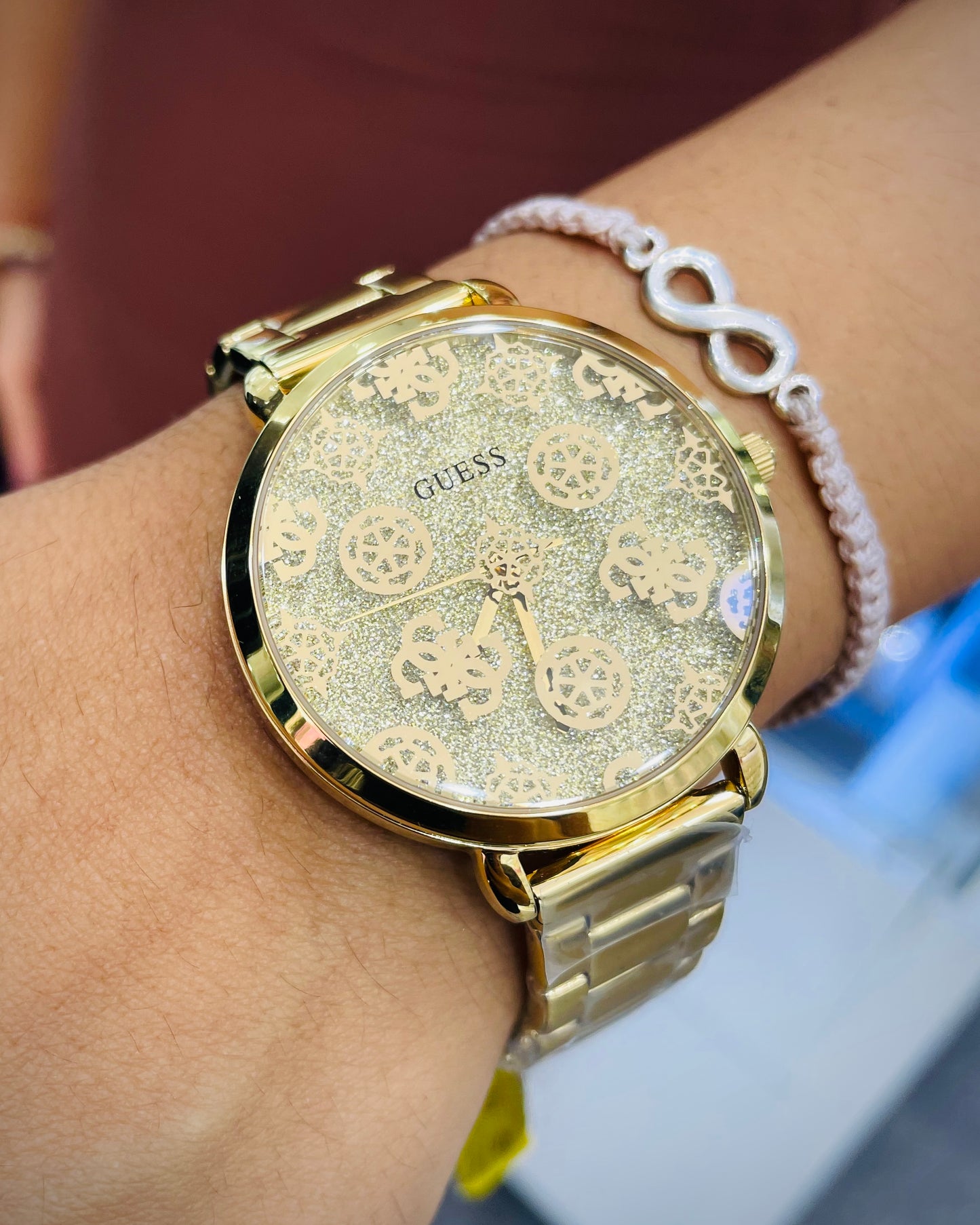 Reloj GUESS ANALOGICO GW0670L2 Dorado
